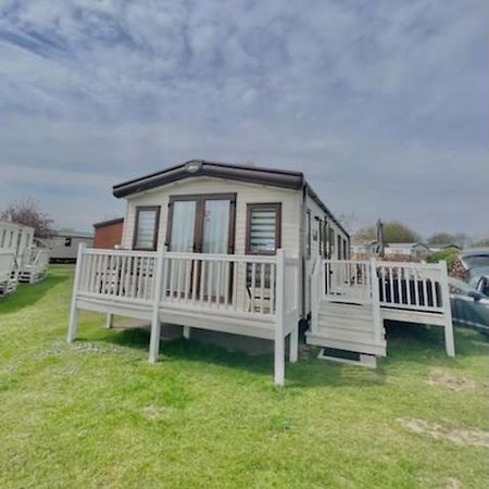 Norfolk Caravan Staycation Pet Friendly Belton with Browston Екстериор снимка
