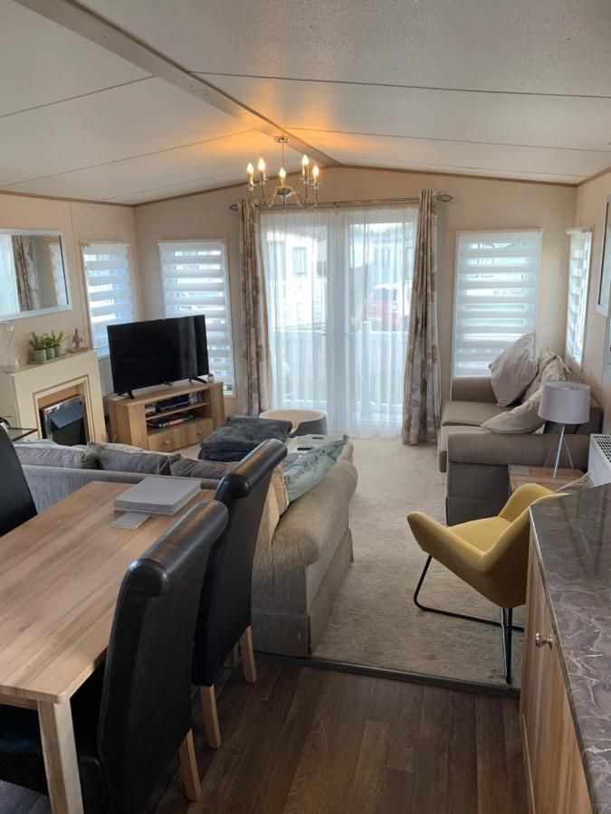 Norfolk Caravan Staycation Pet Friendly Belton with Browston Екстериор снимка