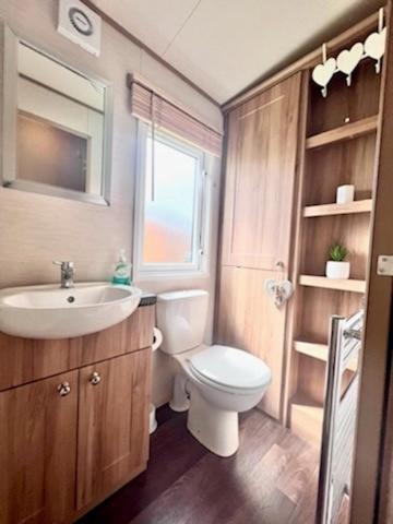 Norfolk Caravan Staycation Pet Friendly Belton with Browston Екстериор снимка
