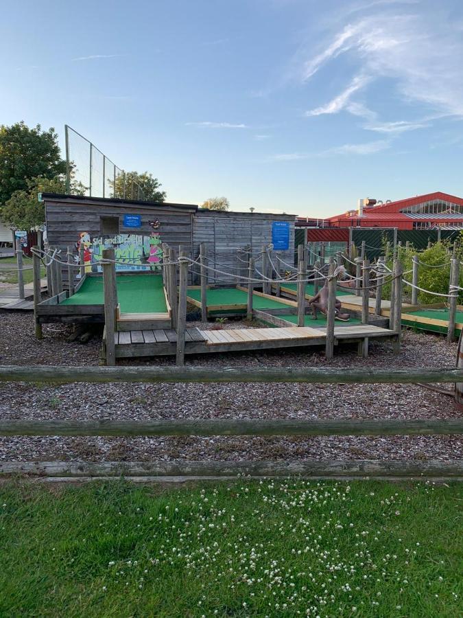 Norfolk Caravan Staycation Pet Friendly Belton with Browston Екстериор снимка